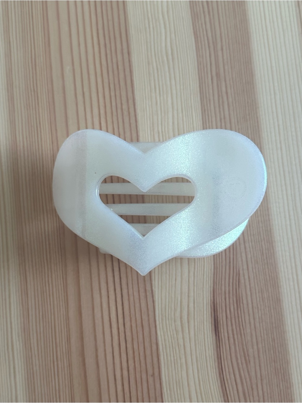 Teleties Limited Edition Heart Flat Claw Clip